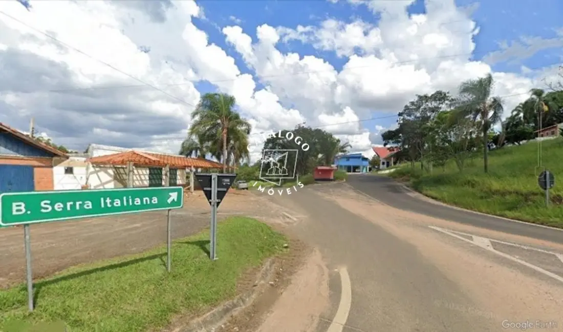 Foto 1 de Terreno / Lote à venda, 2216m2 em Pardinho - SP