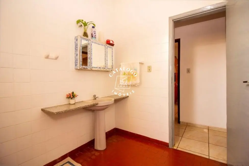 Casa com 3 quartos à venda, 250m2 em Santa Cruz do José Jacques, Ribeirao Preto - SP - imagem 7 Foto 7 de Casa com 3 quartos à venda, 250m2 em Santa Cruz do José Jacques, Ribeirao Preto - SP