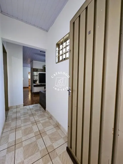 Casa com 4 quartos à venda, 217m2 em Presidente Dutra, Ribeirao Preto - SP - imagem 4 Foto 4 de Casa com 4 quartos à venda, 217m2 em Presidente Dutra, Ribeirao Preto - SP