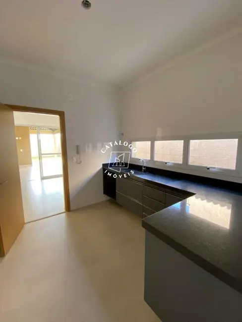 Foto 4 de Casa com 3 quartos à venda, 275m2 em Centro, Cravinhos - SP