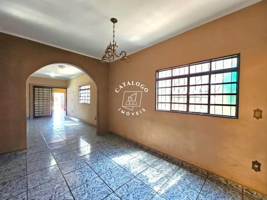 Foto 3 de Casa com 4 quartos à venda, 181m2 em Jardim Piratininga, Ribeirao Preto - SP