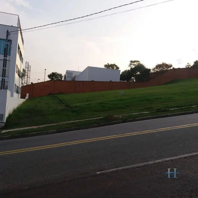 Foto 1 de Terreno / Lote para alugar, 920m2 em Santana De Parnaiba - SP