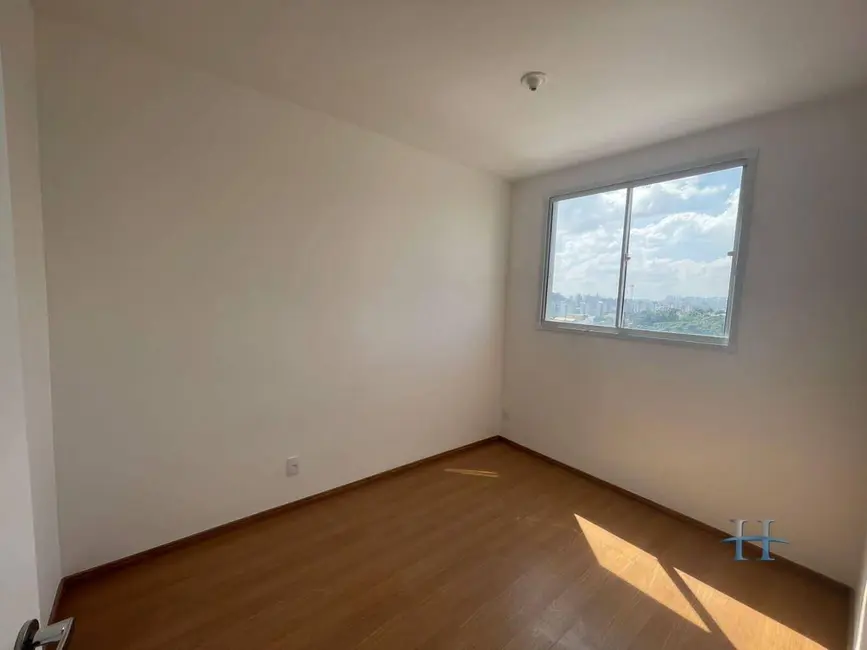 Foto 6 de Apartamento com 2 quartos para alugar, 42m2 em Parque Maria Helena, São Paulo - SP