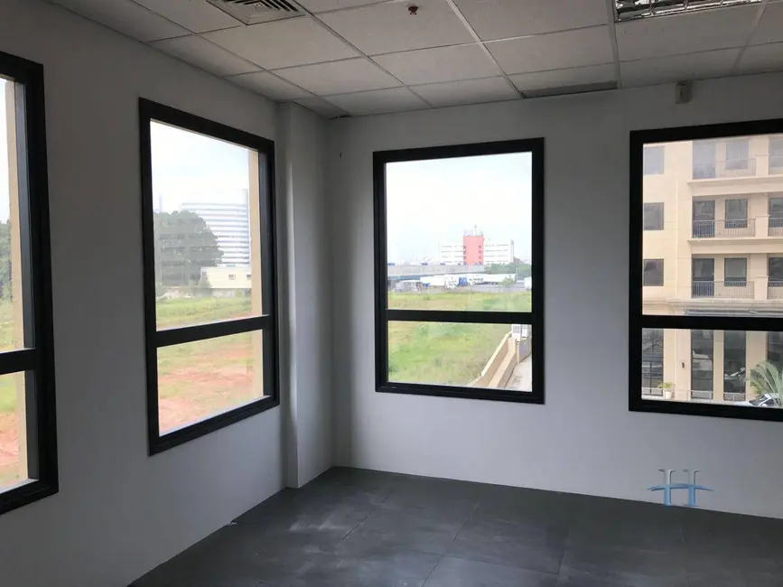 Foto 3 de Sala Comercial à venda e para alugar, 76m2 em Alphaville Industrial, Barueri - SP