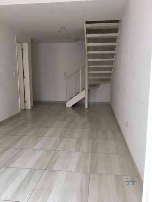 Casa de Condomínio com 2 quartos à venda e para alugar, 100m2 em Jardim Sarah, São Paulo - SP - imagem 3 Foto 3 de Casa de Condomínio com 2 quartos à venda e para alugar, 100m2 em Jardim Sarah, São Paulo - SP