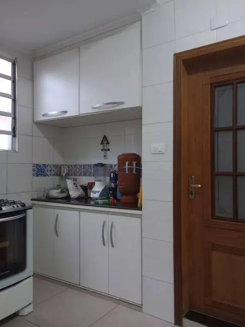 Casa com 2 quartos à venda e para alugar, 320m2 em Ayrosa, Osasco - SP - imagem 9 Foto 9 de Casa com 2 quartos à venda e para alugar, 320m2 em Ayrosa, Osasco - SP