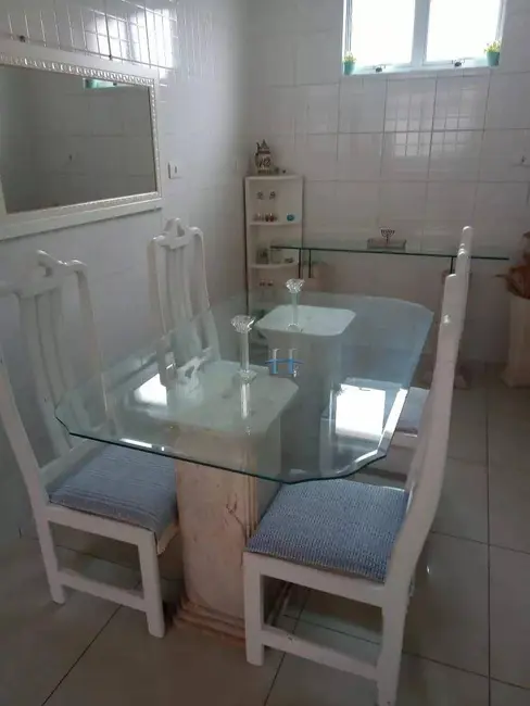 Casa com 2 quartos à venda e para alugar, 320m2 em Ayrosa, Osasco - SP - imagem 6 Foto 6 de Casa com 2 quartos à venda e para alugar, 320m2 em Ayrosa, Osasco - SP
