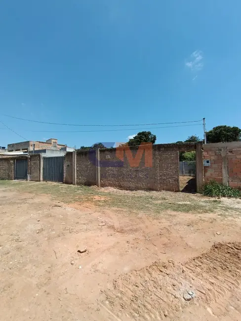 Foto 2 de Terreno / Lote à venda, 100m2 em Contagem - MG
