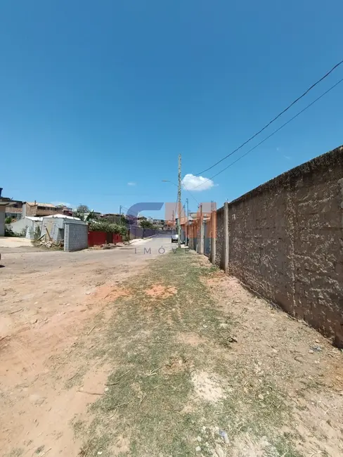 Foto 1 de Terreno / Lote à venda, 100m2 em Contagem - MG