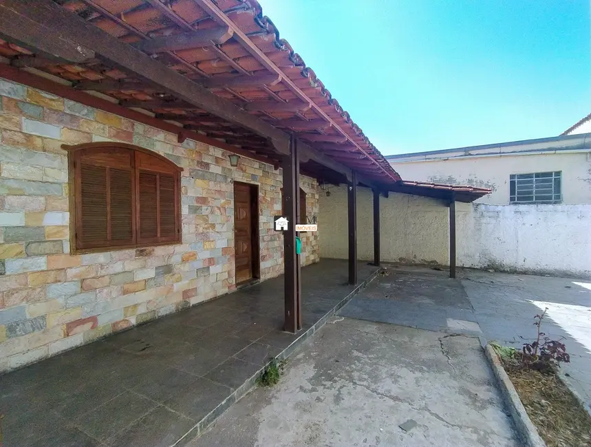 Foto 1 de Casa com 2 quartos à venda, 100m2 em Contagem - MG