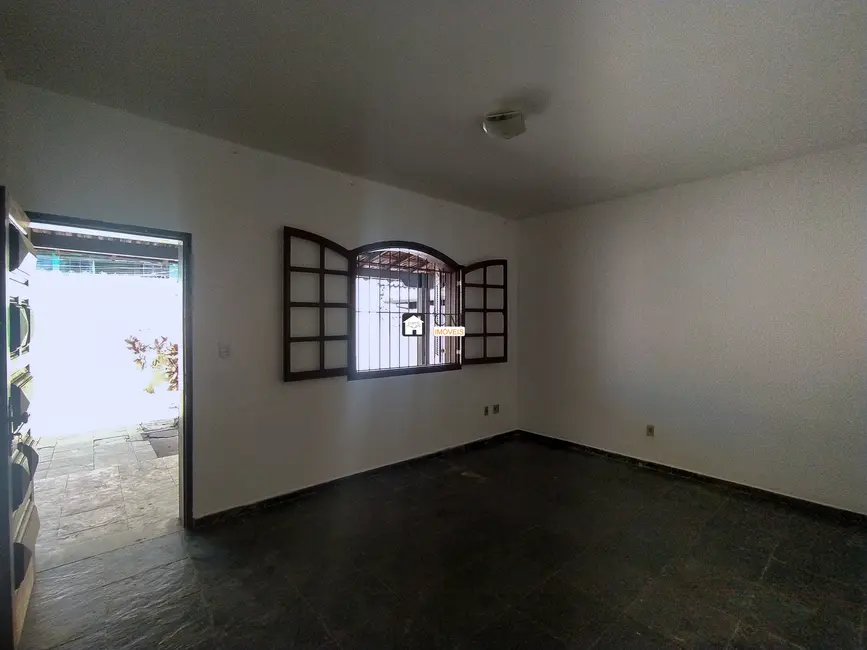 Foto 4 de Casa com 2 quartos à venda, 100m2 em Contagem - MG