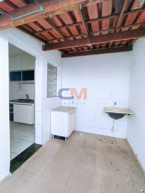 Foto 8 de Casa com 2 quartos à venda, 87m2 em Contagem - MG