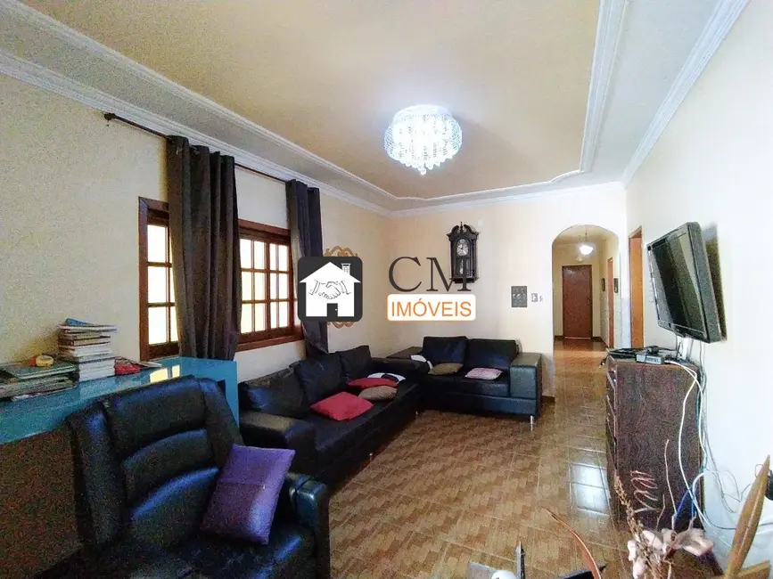 Foto 2 de Casa com 3 quartos à venda, 110m2 em Contagem - MG