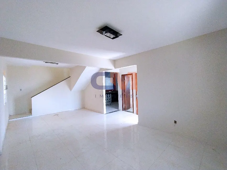 Foto 2 de Casa com 4 quartos à venda, 110m2 em Contagem - MG