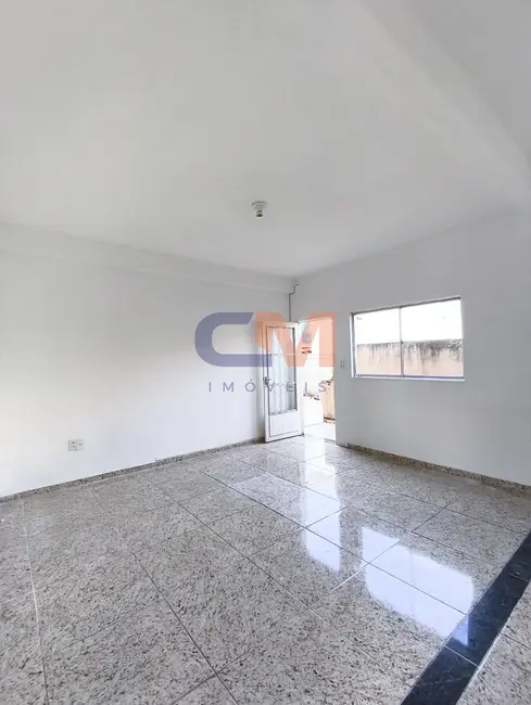 Casa com 2 quartos para alugar, 60m2 em Contagem - MG - imagem 2 Foto 2 de Casa com 2 quartos para alugar, 60m2 em Contagem - MG