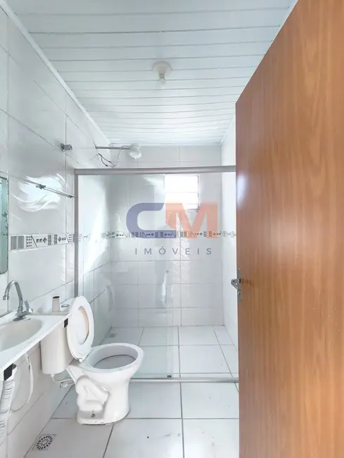 Casa com 2 quartos para alugar, 60m2 em Contagem - MG - imagem 5 Foto 5 de Casa com 2 quartos para alugar, 60m2 em Contagem - MG
