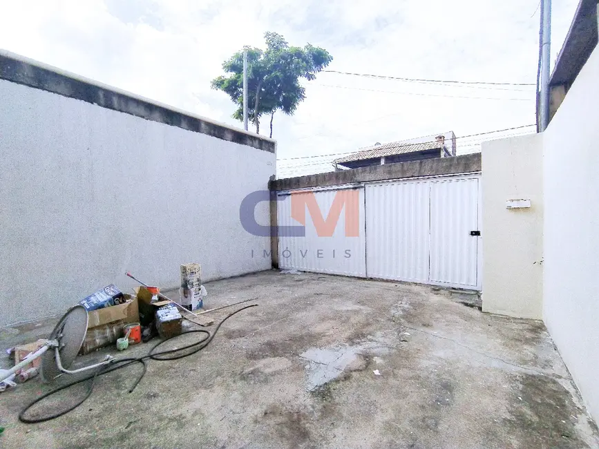 Foto 8 de Casa com 2 quartos para alugar, 65m2 em Contagem - MG