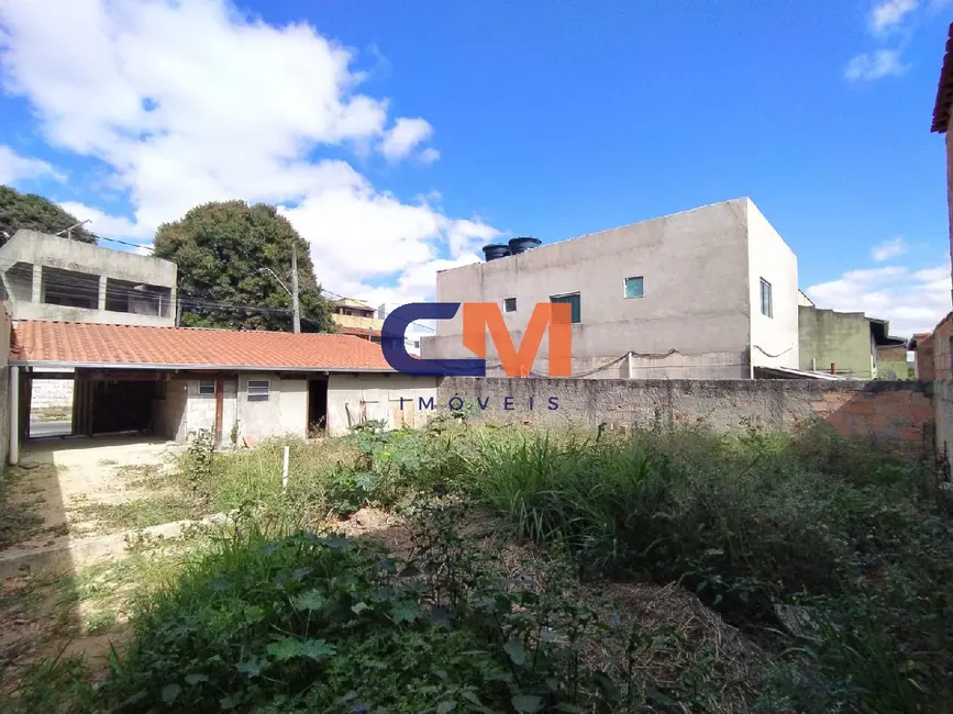 Foto 1 de Terreno / Lote à venda, 200m2 em Contagem - MG