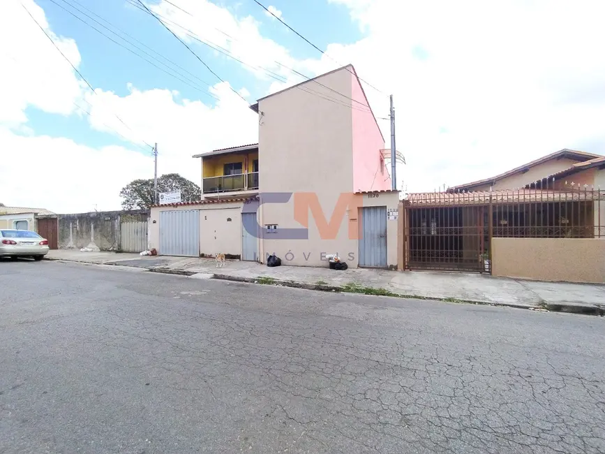 Foto 9 de Casa com 2 quartos para alugar, 45m2 em Contagem - MG