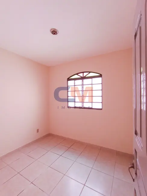 Foto 7 de Casa com 2 quartos para alugar, 65m2 em Contagem - MG