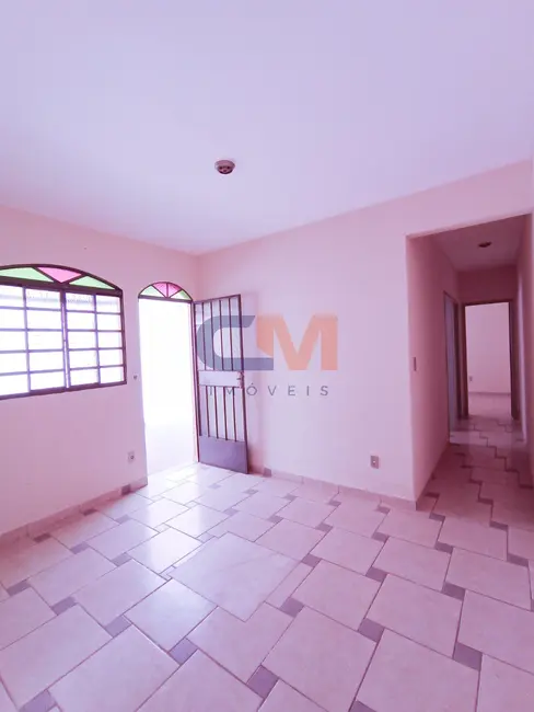 Foto 4 de Casa com 2 quartos para alugar, 65m2 em Contagem - MG