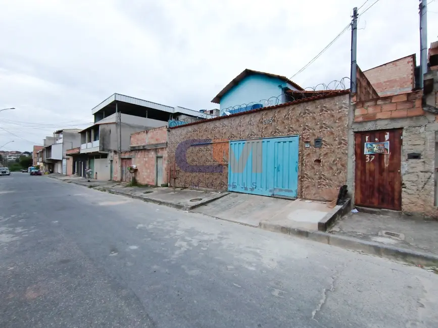 Foto 1 de Casa com 2 quartos à venda, 100m2 em Contagem - MG