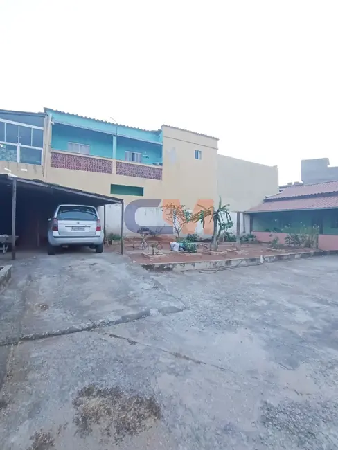 Foto 3 de Terreno / Lote à venda, 470m2 em Contagem - MG