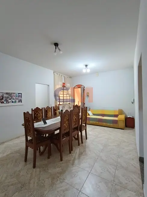 Foto 8 de Casa com 3 quartos à venda, 170m2 em Contagem - MG