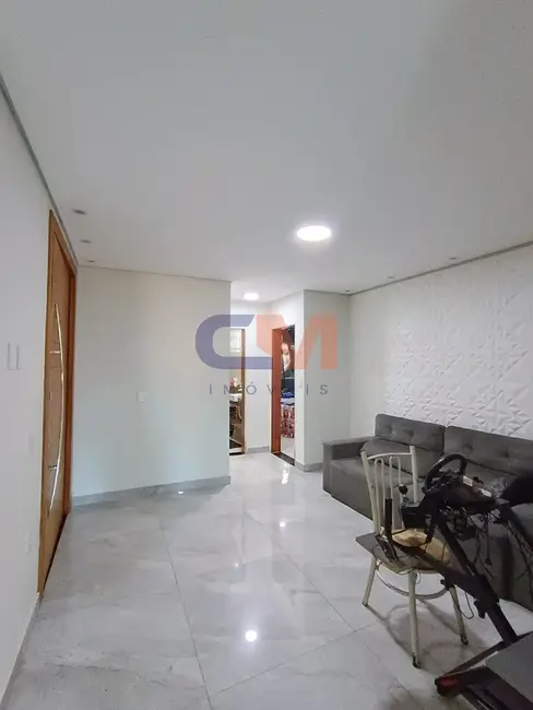 Foto 2 de Casa com 3 quartos à venda, 180m2 em Contagem - MG