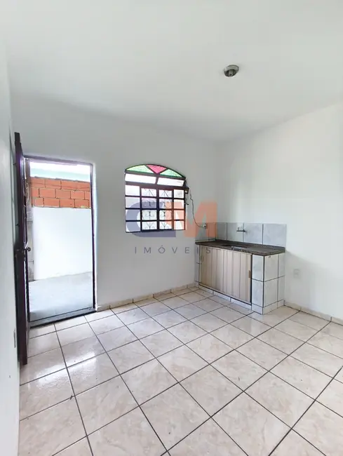 Foto 6 de Casa com 1 quarto para alugar, 70m2 em Contagem - MG