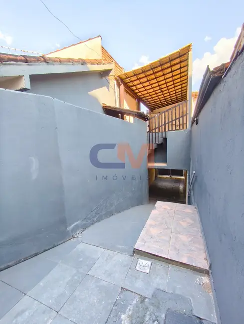 Casa com 2 quartos para alugar, 100m2 em Contagem - MG - imagem 6 Foto 6 de Casa com 2 quartos para alugar, 100m2 em Contagem - MG
