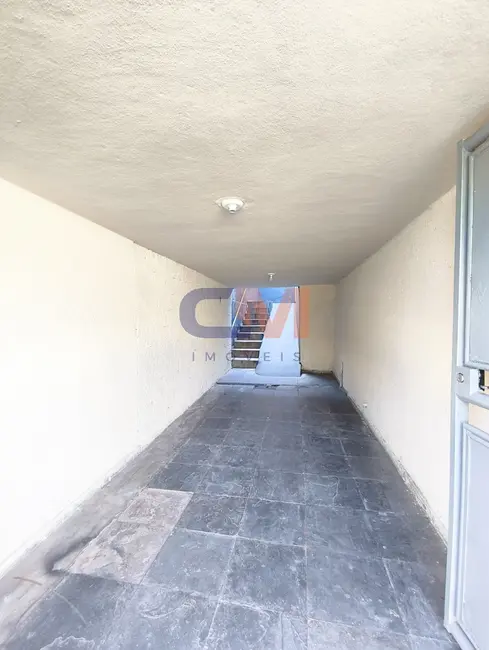 Casa com 2 quartos para alugar, 100m2 em Contagem - MG - imagem 2 Foto 2 de Casa com 2 quartos para alugar, 100m2 em Contagem - MG