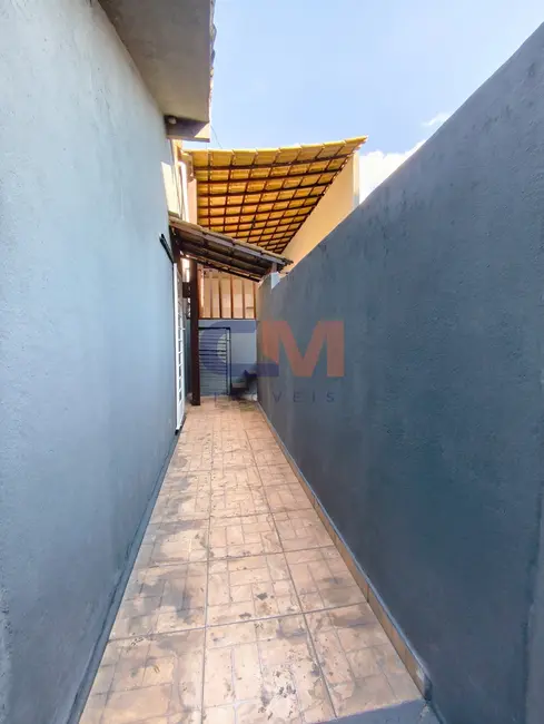 Casa com 2 quartos para alugar, 100m2 em Contagem - MG - imagem 8 Foto 8 de Casa com 2 quartos para alugar, 100m2 em Contagem - MG