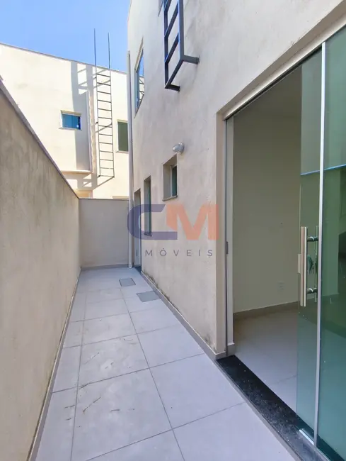 Casa com 3 quartos para alugar, 94m2 em Contagem - MG - imagem 9 Foto 9 de Casa com 3 quartos para alugar, 94m2 em Contagem - MG
