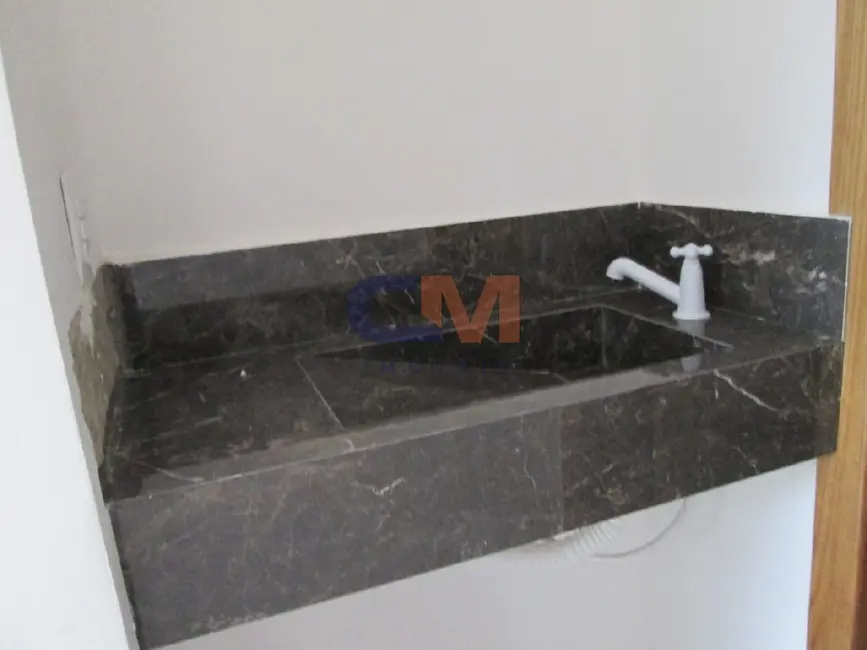 Foto 9 de Casa com 2 quartos à venda, 58m2 em Contagem - MG