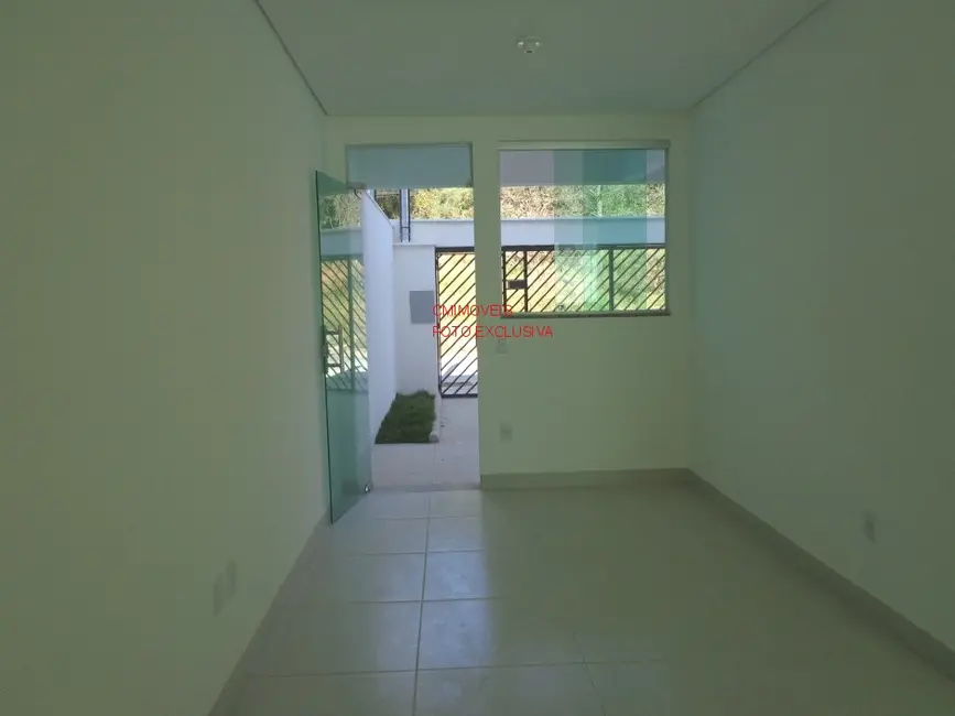 Foto 2 de Casa com 3 quartos à venda, 138m2 em Contagem - MG