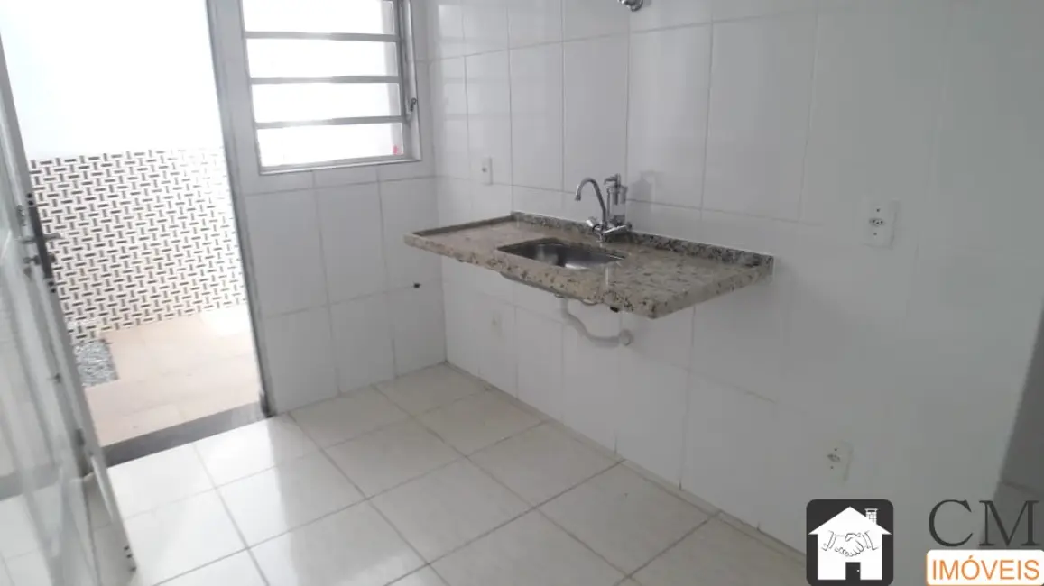 Foto 5 de Casa com 2 quartos à venda, 55m2 em Contagem - MG