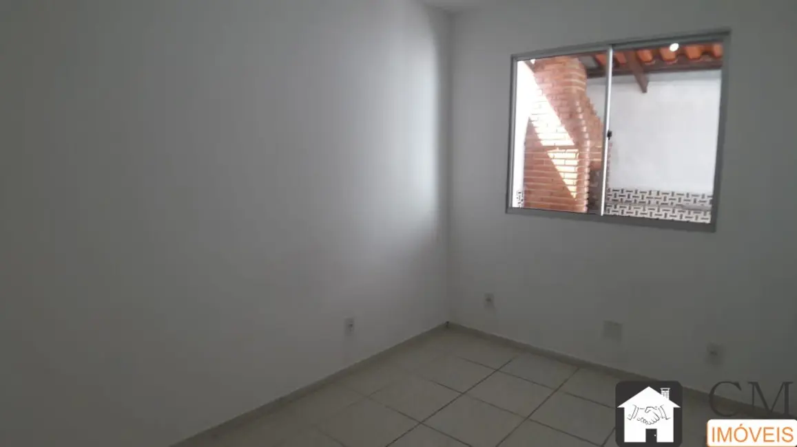 Foto 6 de Casa com 2 quartos à venda, 55m2 em Contagem - MG