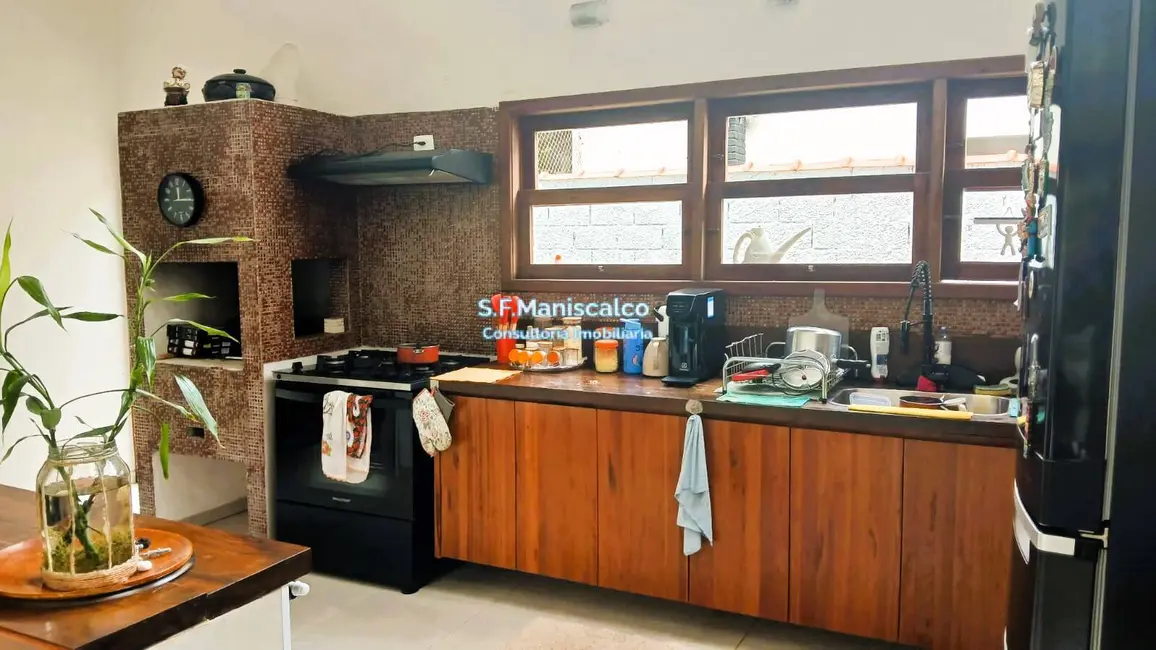 Foto 6 de Casa com 4 quartos à venda, 458m2 em Ubatuba - SP