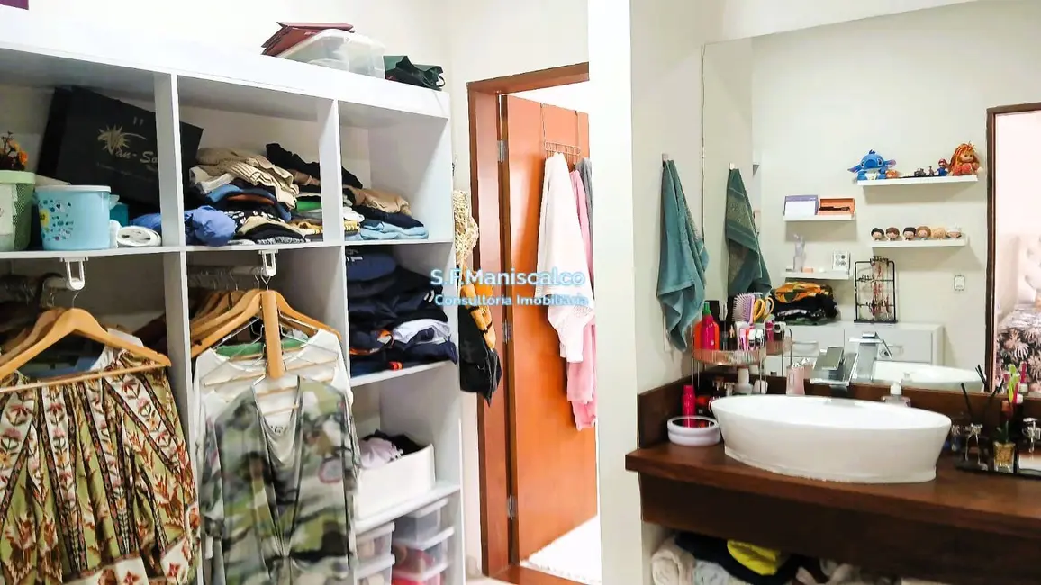 Foto 8 de Casa com 4 quartos à venda, 458m2 em Ubatuba - SP