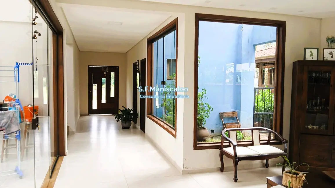 Foto 4 de Casa com 4 quartos à venda, 458m2 em Ubatuba - SP