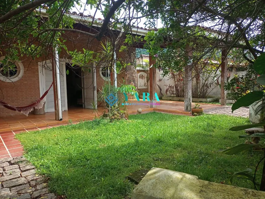 Foto 1 de Casa com 3 quartos à venda, 416m2 em Ubatuba - SP