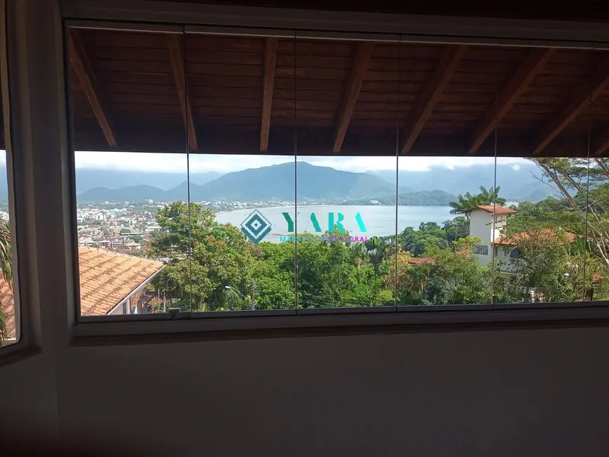 Foto 2 de Casa com 4 quartos à venda, 314m2 em Ubatuba - SP