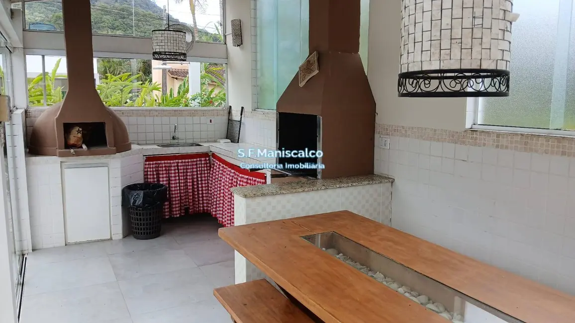 Foto 4 de Casa com 4 quartos à venda, 400m2 em Ubatuba - SP