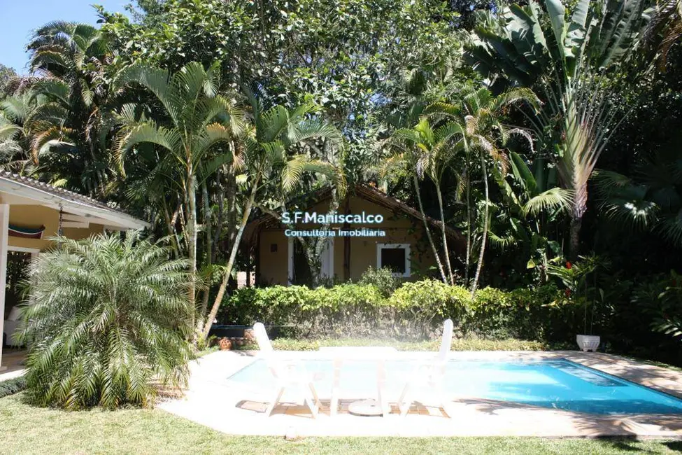 Foto 2 de Casa com 5 quartos à venda, 2200m2 em Ubatuba - SP