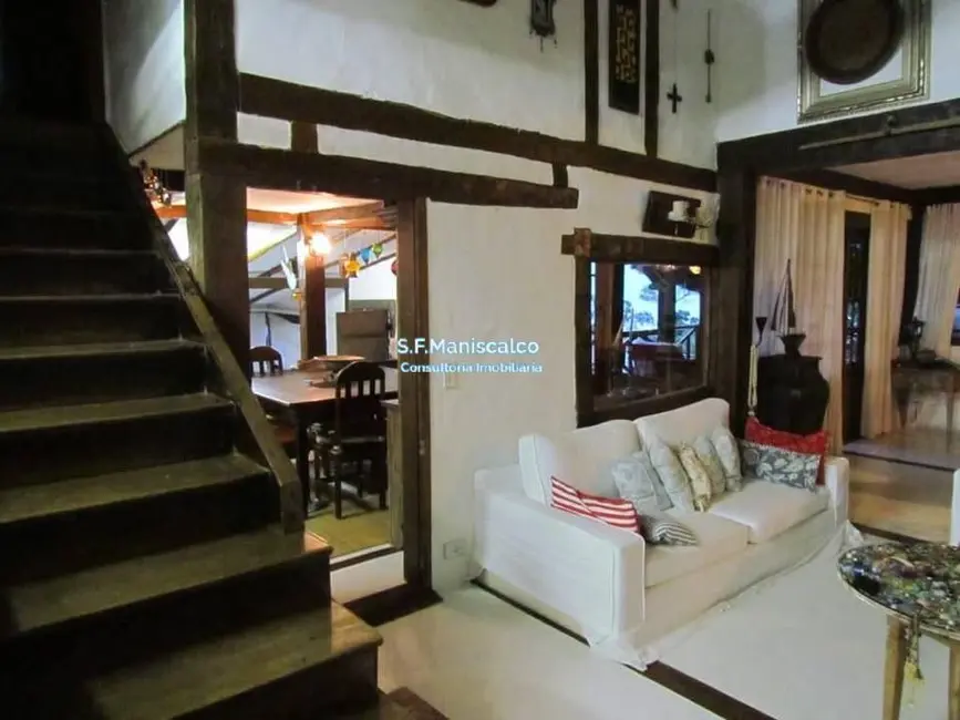 Foto 8 de Casa com 8 quartos à venda, 1000m2 em Ilhabela - SP