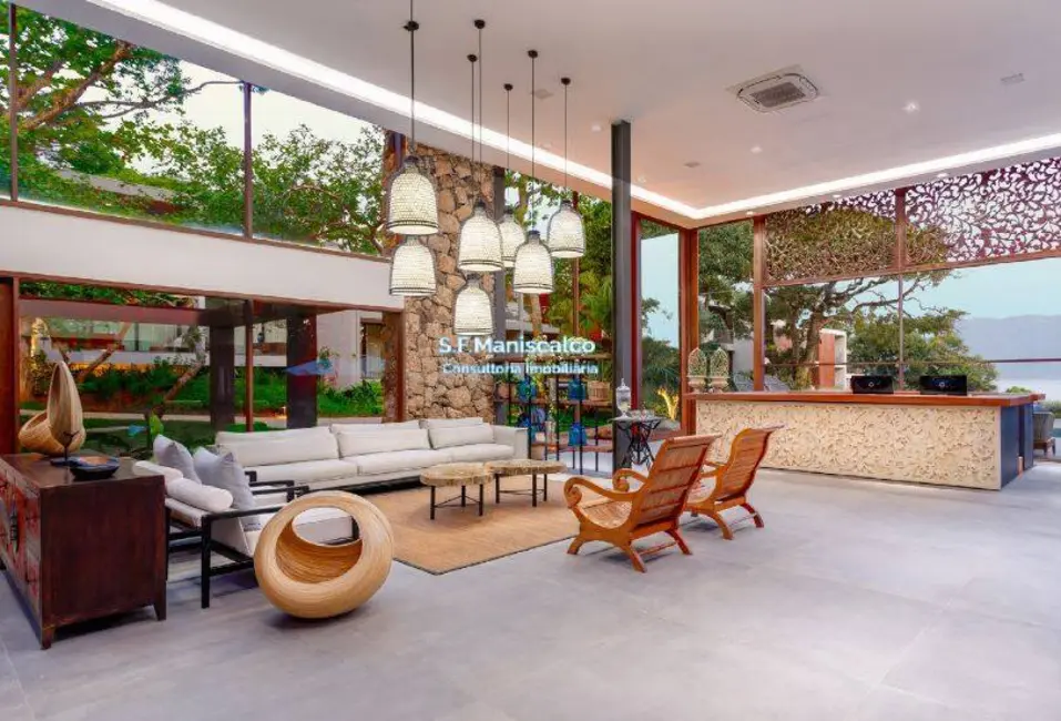 Foto 9 de Casa com 2 quartos à venda, 90m2 em Ilhabela - SP