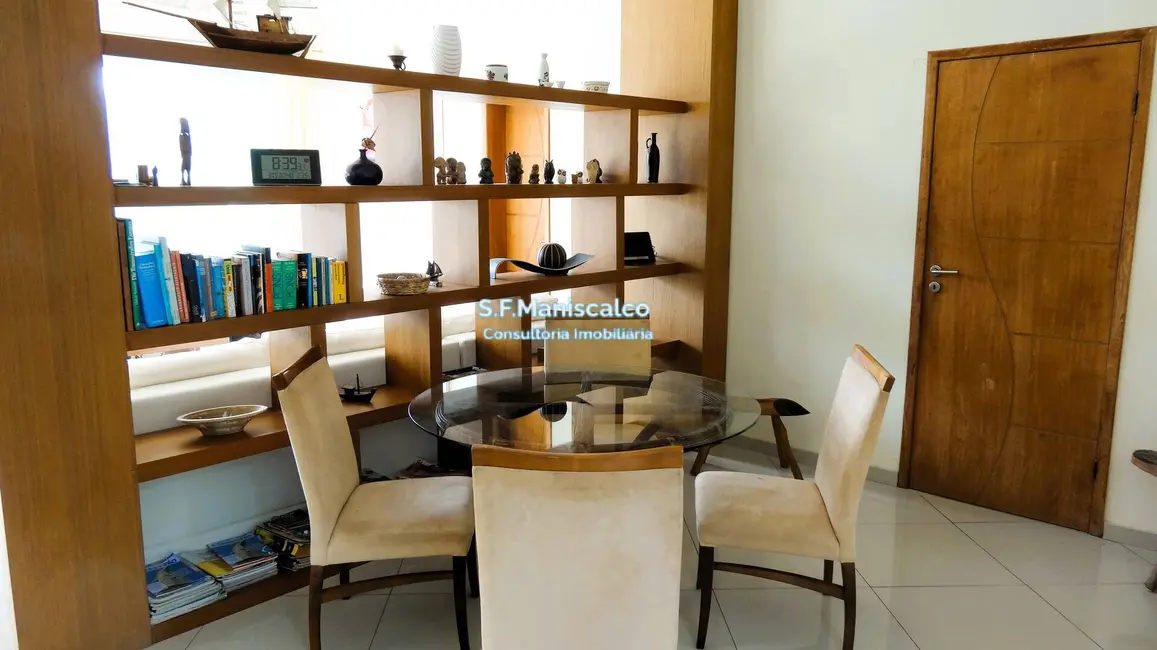 Casa com 7 quartos à venda, 144000m2 em Paraty - RJ - imagem 8 Foto 8 de Casa com 7 quartos à venda, 144000m2 em Paraty - RJ