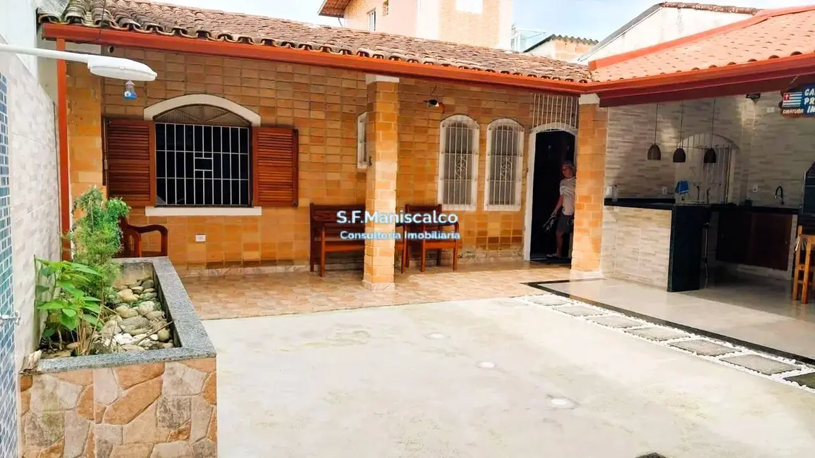 Foto 4 de Casa com 4 quartos à venda, 300m2 em Ubatuba - SP