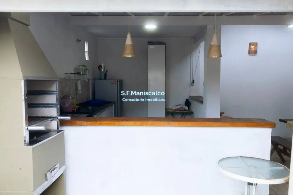 Foto 5 de Casa com 3 quartos à venda, 250m2 em Sumaré, Caraguatatuba - SP